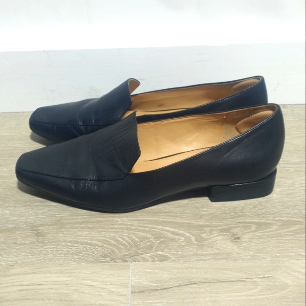 Naturalizer Sleek Black Leather Flats